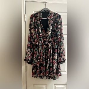 Boohoo Floral Ruffled Longsleeve Dress - Size US 12